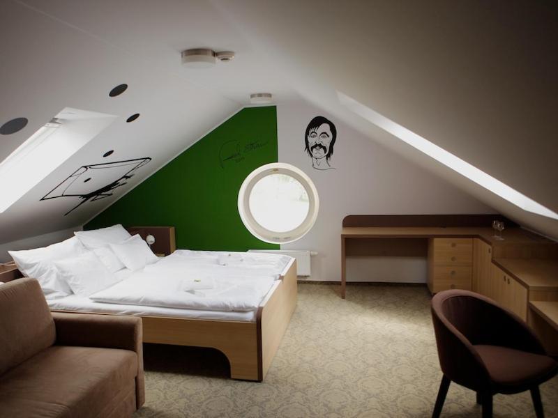 Strančice Hotel Zamek Berchtold מראה חיצוני תמונה
