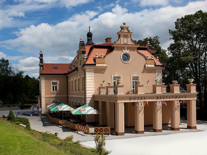 Strančice Hotel Zamek Berchtold מראה חיצוני תמונה