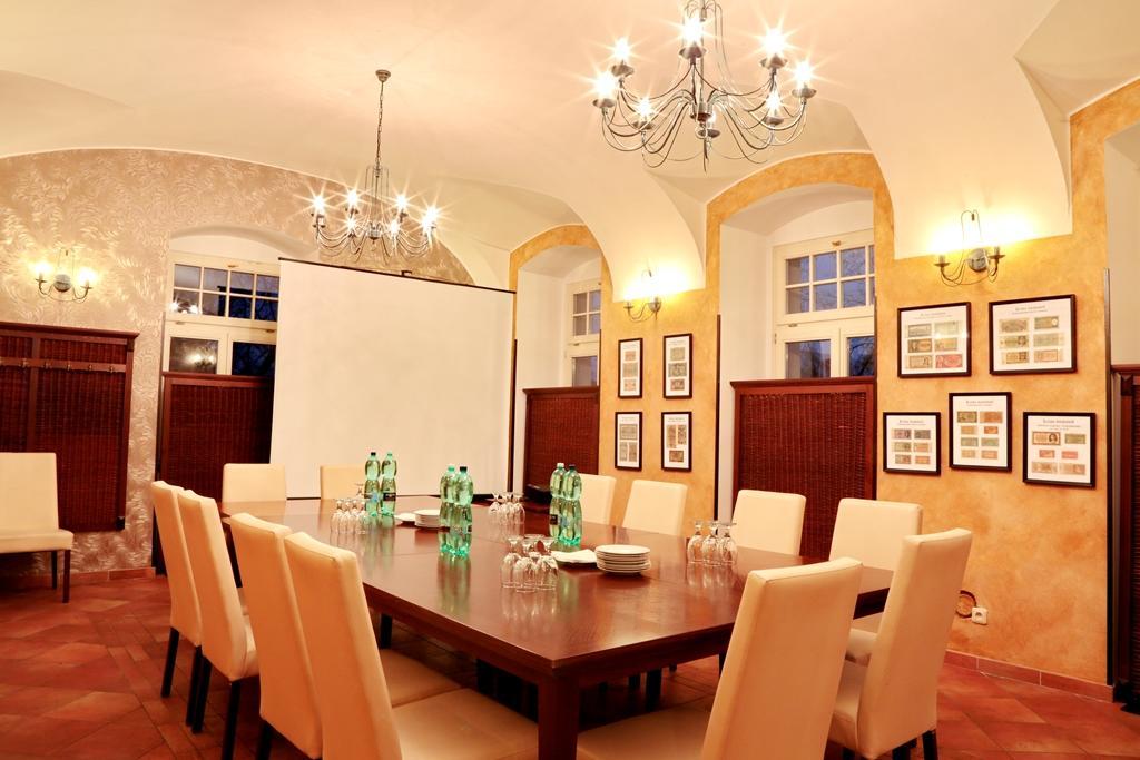 Strančice Hotel Zamek Berchtold מראה חיצוני תמונה